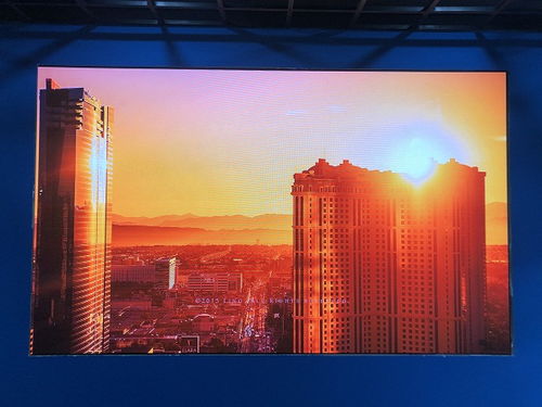 室内LED显示屏为何不宜直接改用于户外环境